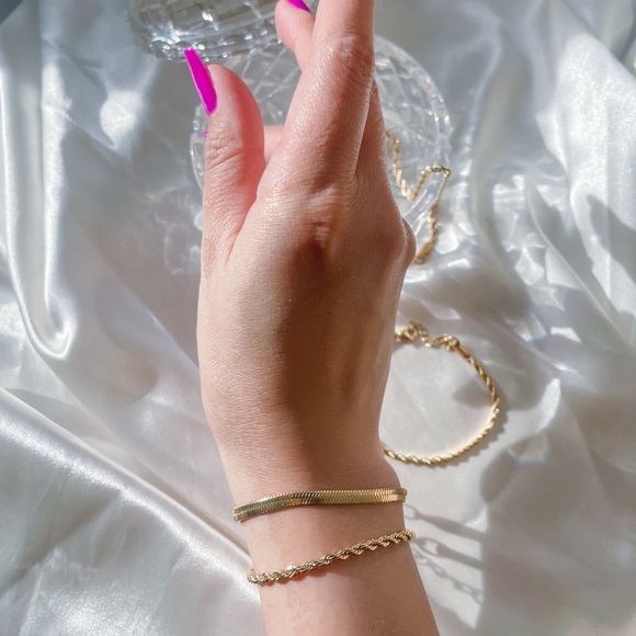 Controlla Bracelet 18k Gold Filled - Picture 3 of 4